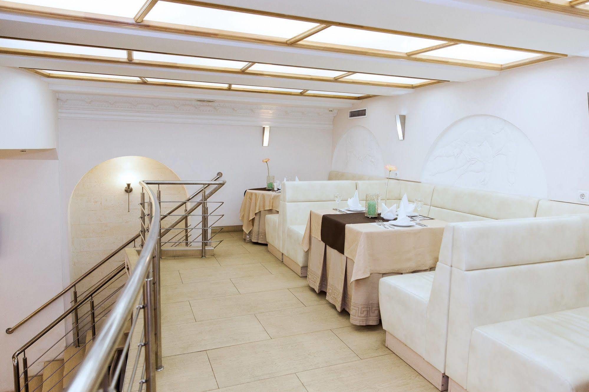 U Fontana Hotel Minsk Luaran gambar